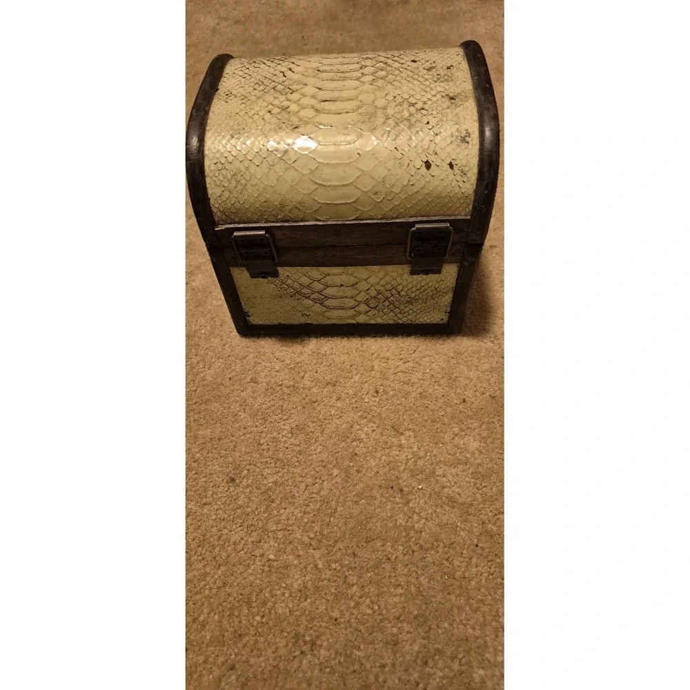 2 Vintage Wooden Trinket Boxes‎ Asian Style Chest Jewelry Box Lot